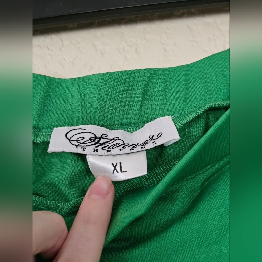 Shanna's Threads Kelly Green Ruffle Eleganza Maxi Skirt - Picture 2 of 2